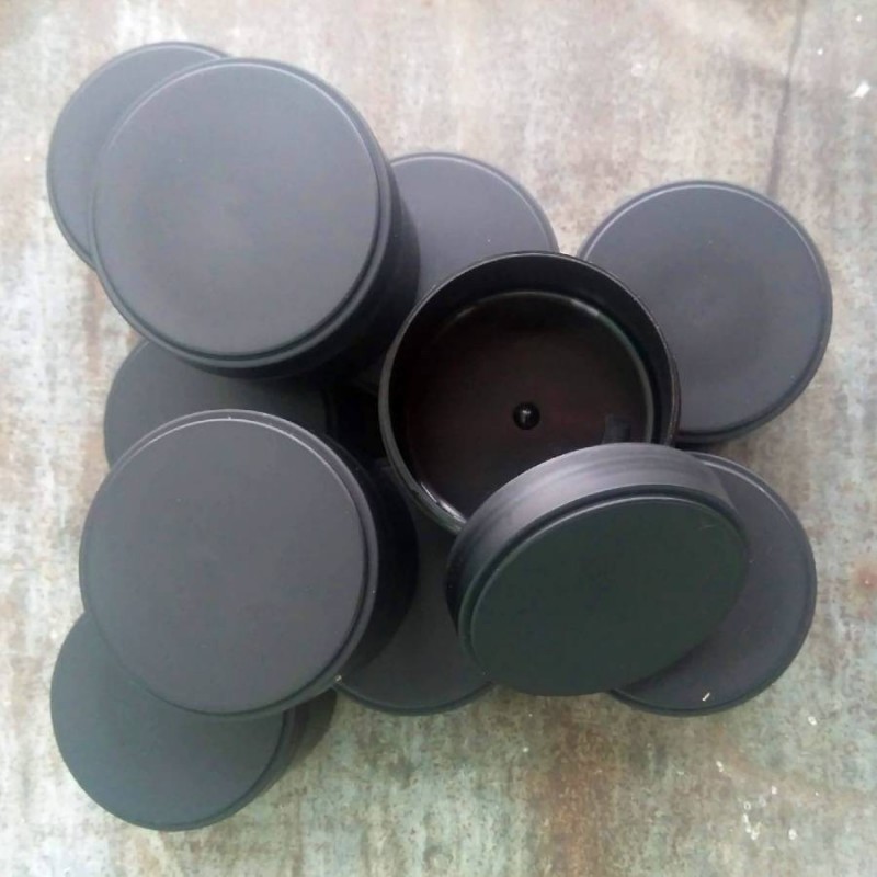Melna plastmasas burciņa 100 ml | Relumee