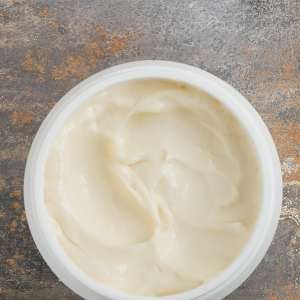 Hair conditioner with herbal emulsifier